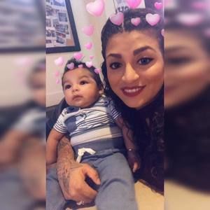 Meet your Posher, Daniela